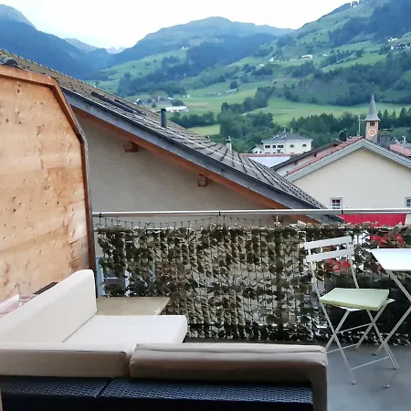 Lejlighed Neuwertige 3 ½ Zimmer-wohnung In Zillis/andeer *