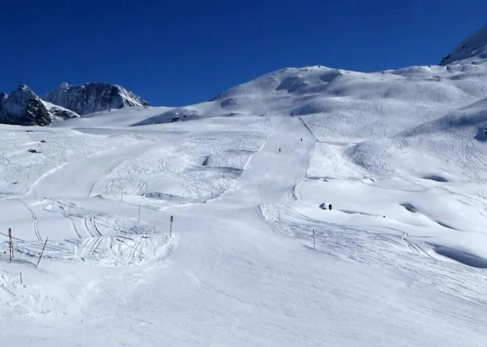 Neuwertige 3 ½ Zimmer-wohnung In Zillis/andeer