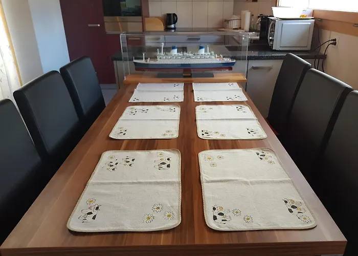 Neuwertige 3 ½ Zimmer-wohnung In Zillis/andeer Daire