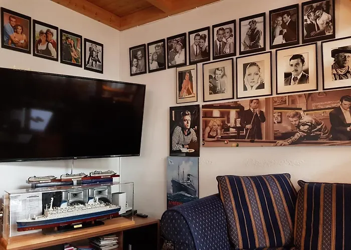 Daire Neuwertige 3 ½ Zimmer-wohnung In Zillis/andeer *