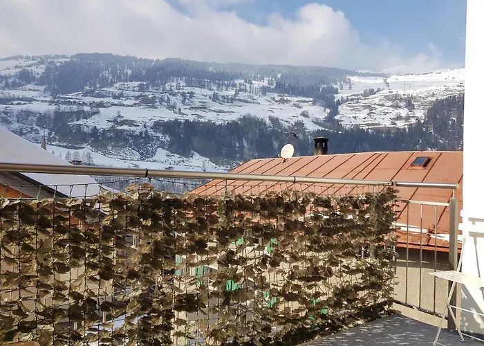 Neuwertige 3 ½ Zimmer-wohnung In Zillis/andeer Apartamento Zillis