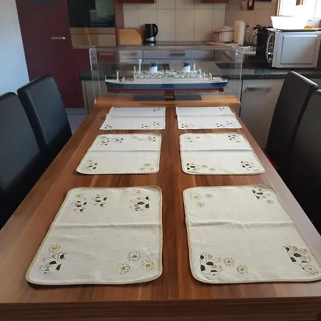 Neuwertige 3 ½ Zimmer-wohnung In Zillis/andeer Daire