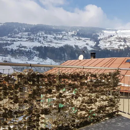 Neuwertige 3 ½ Zimmer-wohnung In Zillis/andeer Apartment Zillis