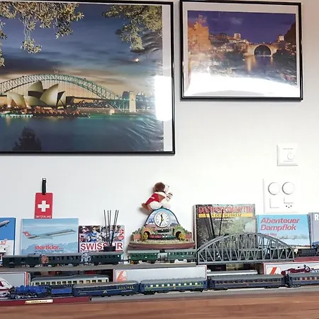 Апартаменты Neuwertige 3 ½ Zimmer-wohnung In Zillis/andeer Циллис